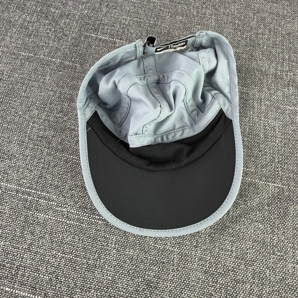 Nike Featherlight Dri-FIT Running Cap Mens OS Light Blue Gray Mesh 5-Panel Hat
